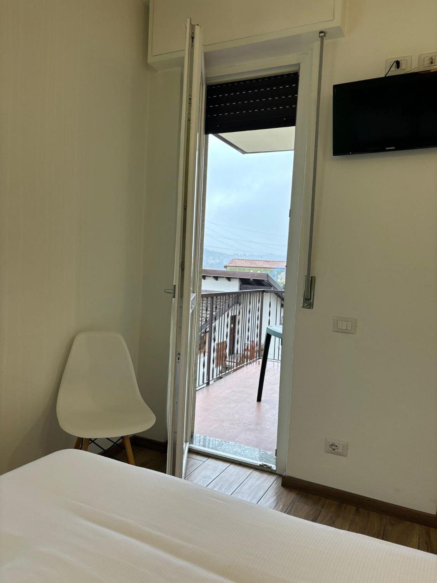 Airuno Rooms Esterno foto